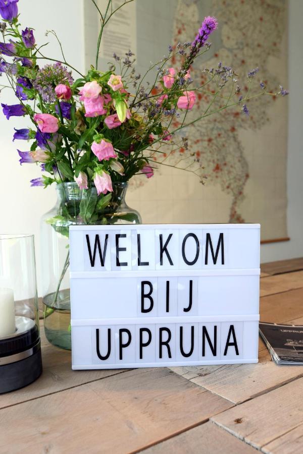 Slapen Bij Uppruna Chaam エクステリア 写真